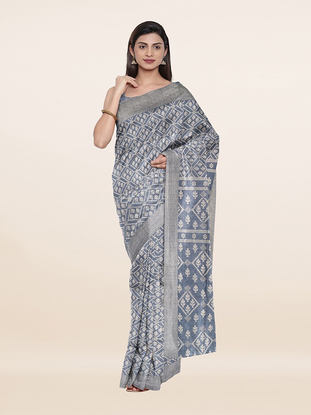 

Pothys Grey & Off White Ethnic Motifs Cotton Blend Saree