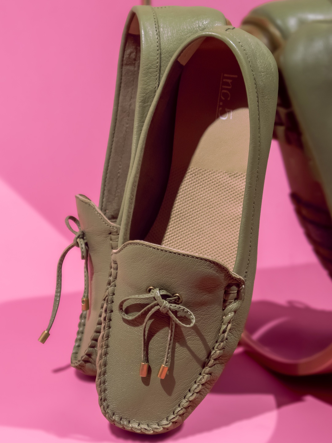 

Inc 5 Women Green Tassel Loafers
