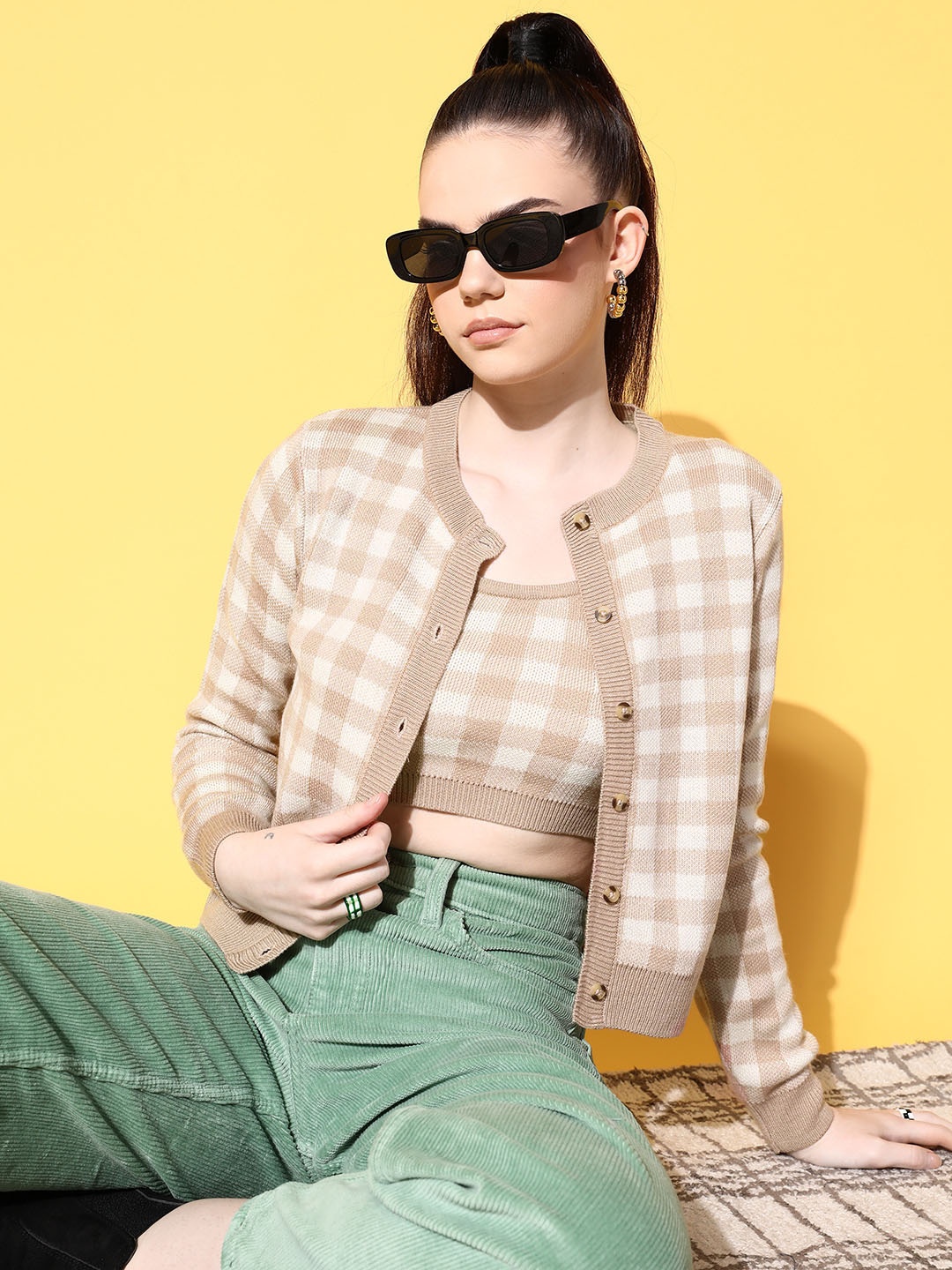 

The Roadster Lifestyle Co. Women Off White & Beige Checked Acrylic Cardigan