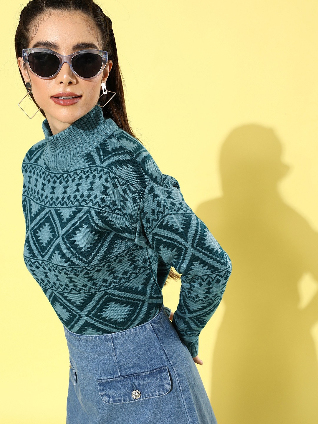 

The Roadster Life Co. Women Blue Geometric Pattern Mock Collar Pullover