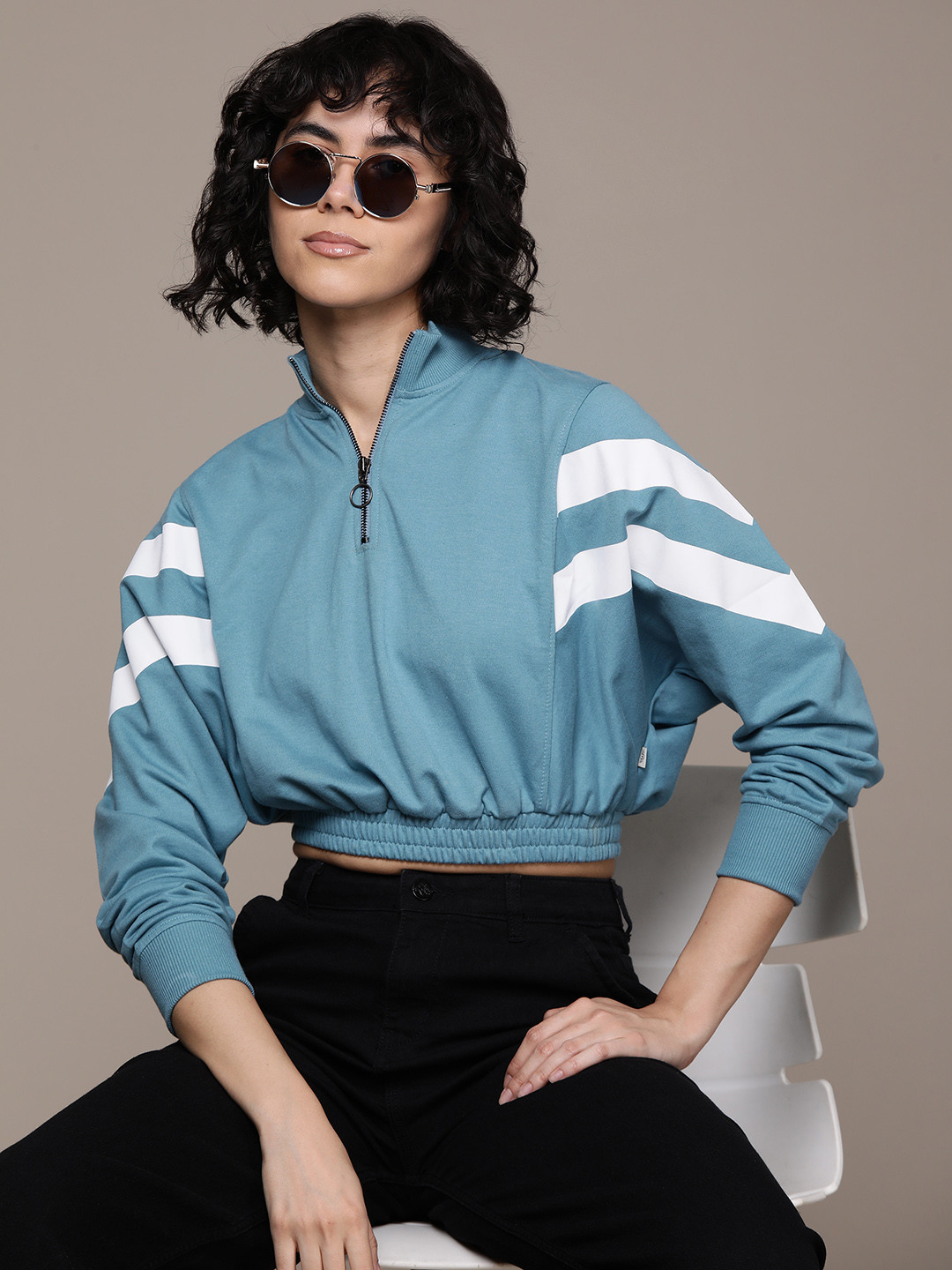 

The Roadster Lifestyle Co. Women Striped Crop Sweatshirt, Blue