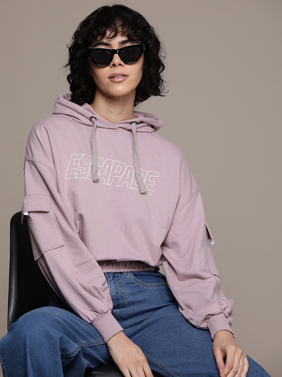 

The Roadster Lifestyle Co. Women Printed Hooded Crop Sweatshirt, Mauve