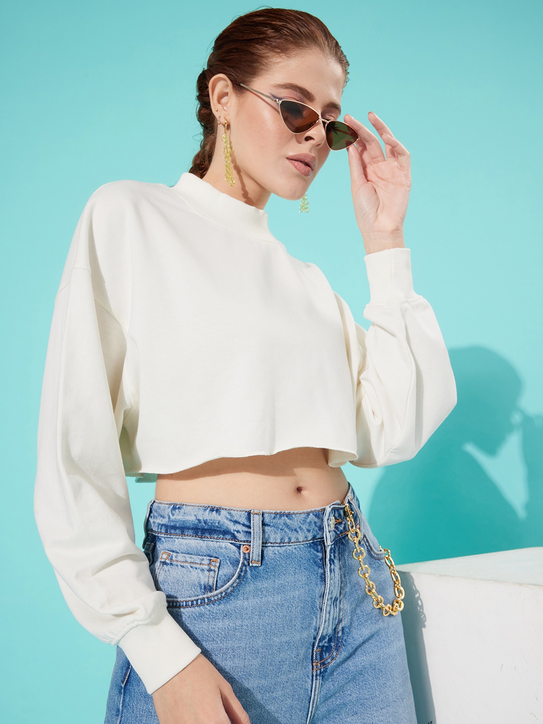 

The Roadster Life Co. Women White Solid Cropped Sweatshirt