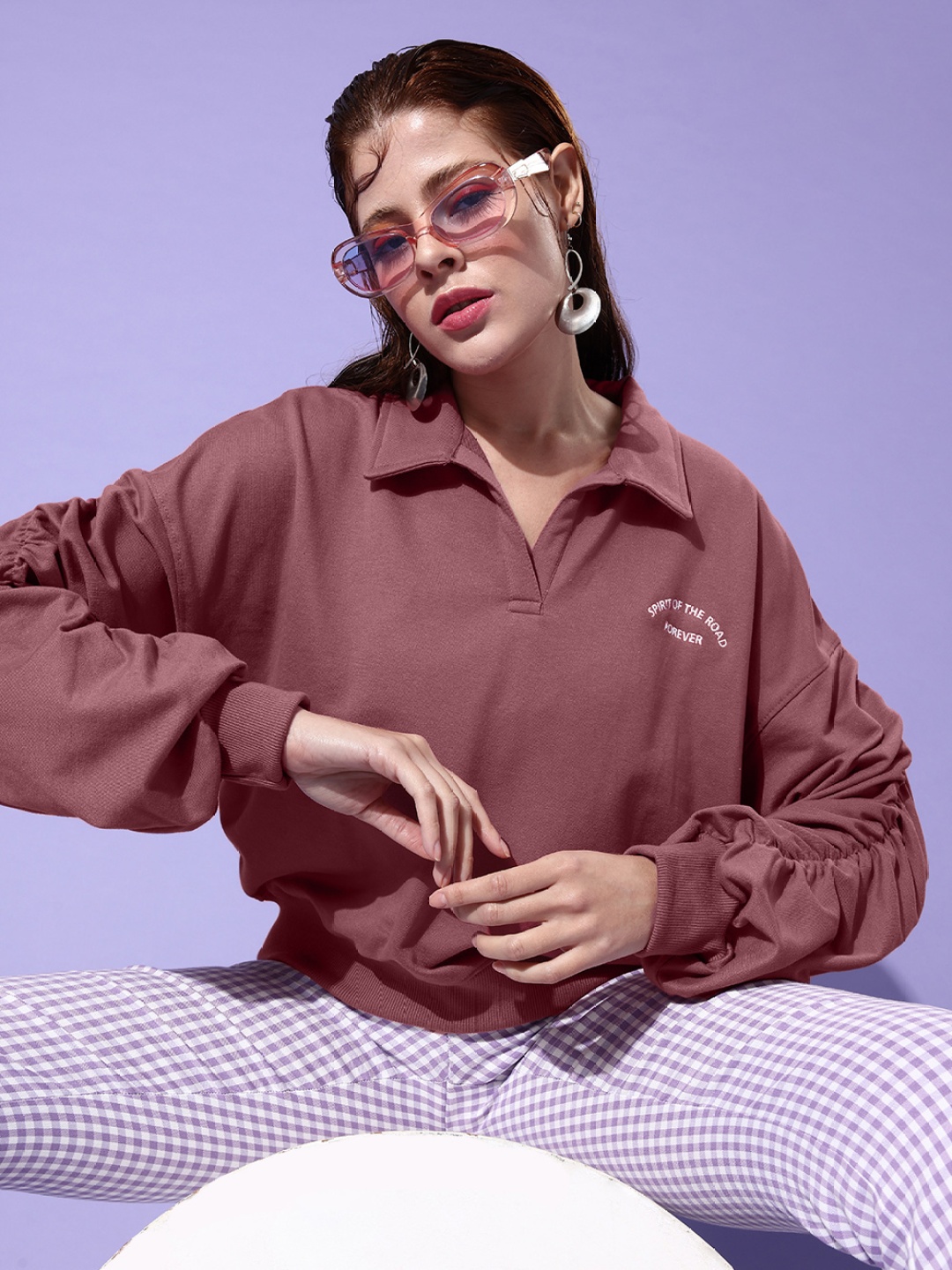 

Roadster Women Mauve Solid Pattern Play Sweatshirt