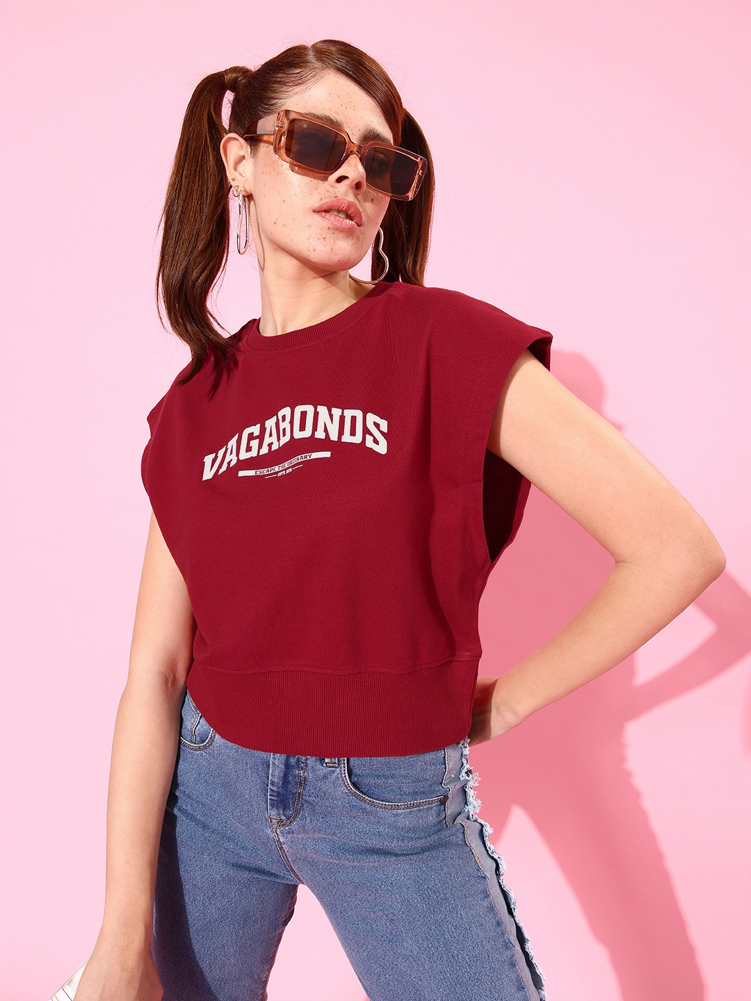 

The Roadster Lifestyle Co. Women Maroon Typography Printed Sleeveless Crop Sweatshirt