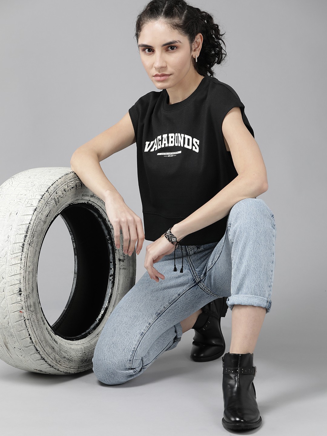 

Roadster Women Black & White Printed Sweatshirt