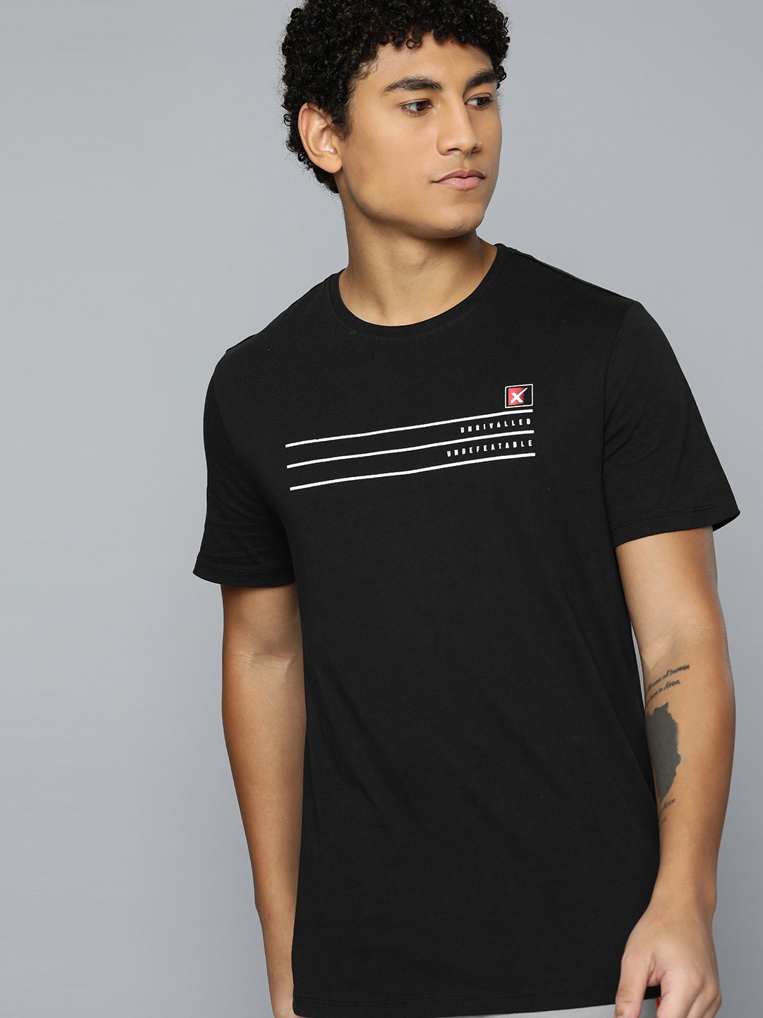 

HRX by Hrithik Roshan Men Black & White Printed Pure Cotton T-shirt