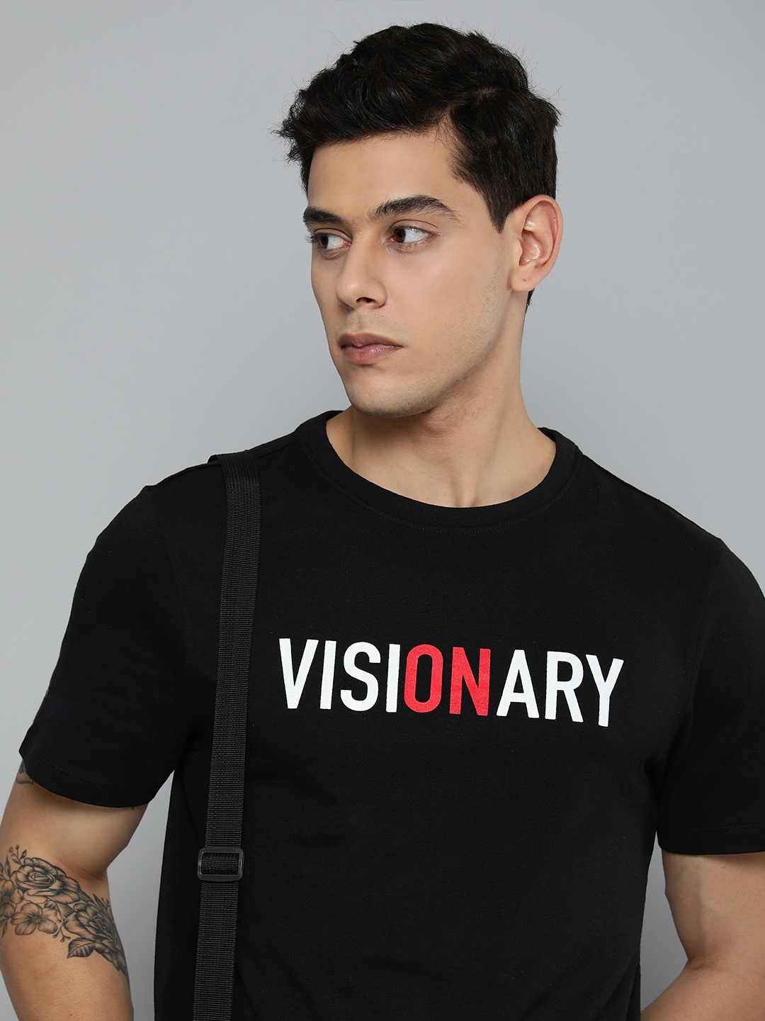 

Harvard Men Black Typography Printed T-shirt
