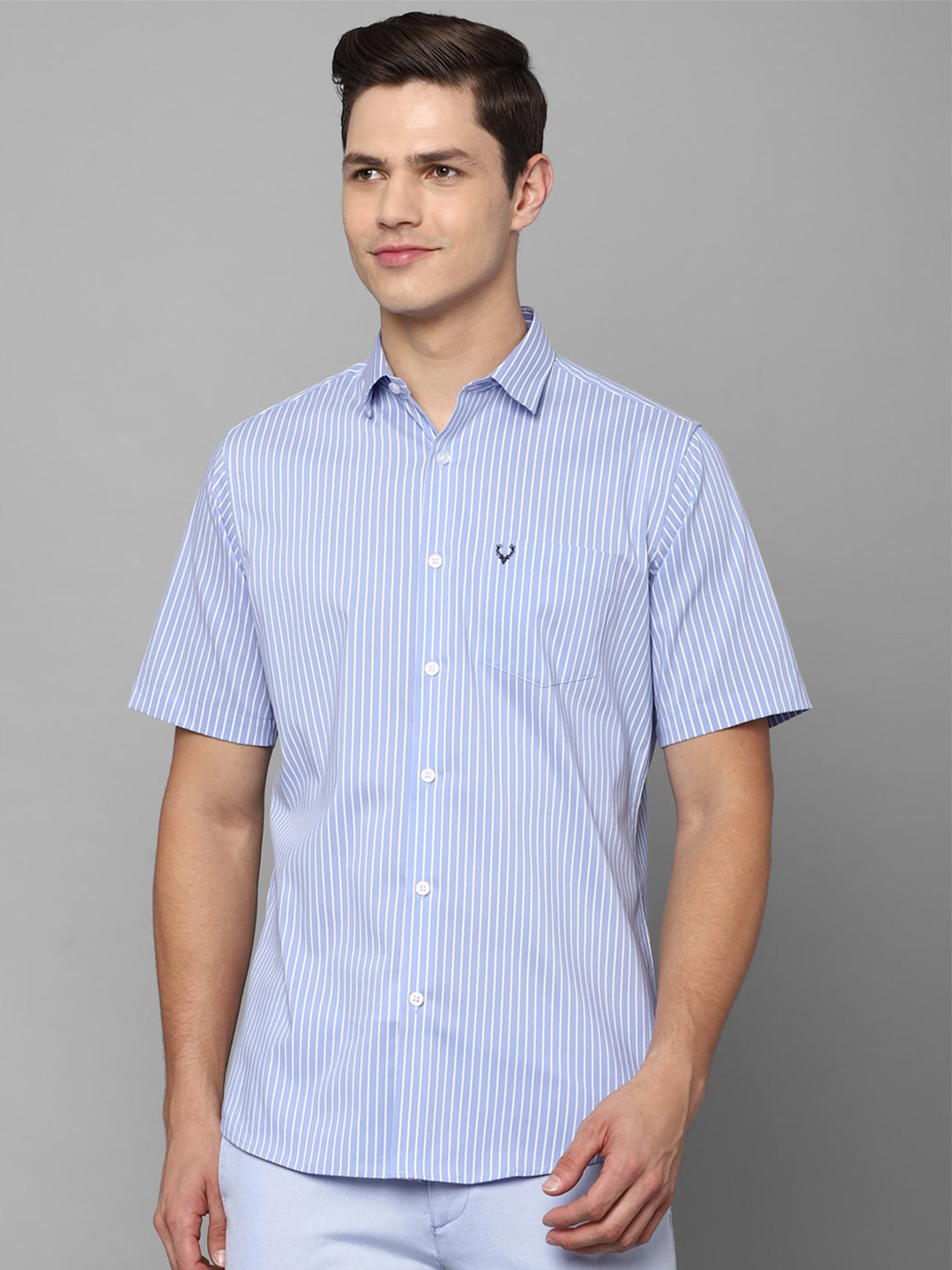 

Allen Solly Men Blue Slim Fit Striped Casual Shirt