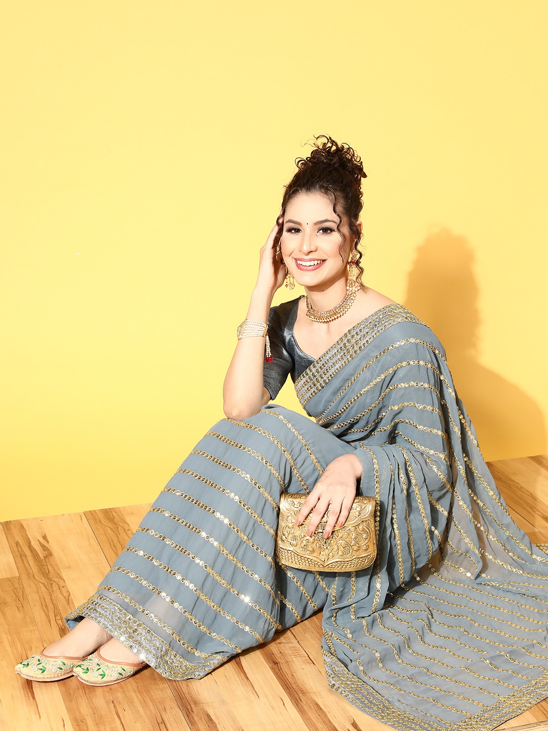 

HERE&NOW Striped Pure Georgette Saree with Embroidered Border, Grey