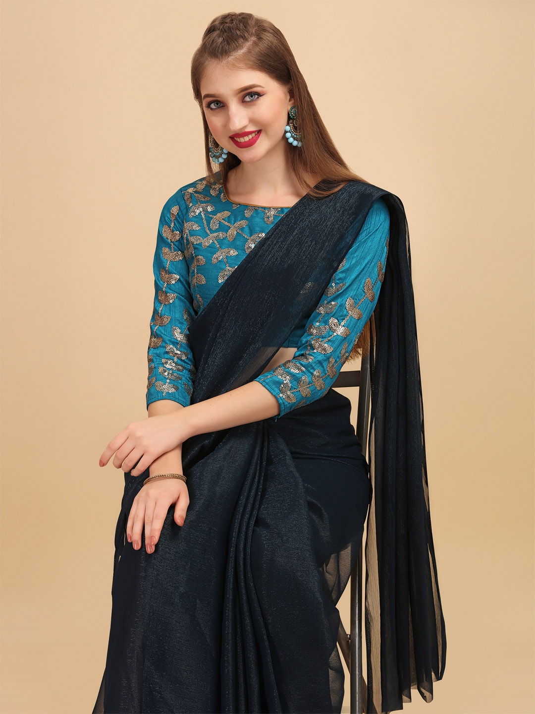 

Sangria Navy Blue & Teal Sequinned Saree