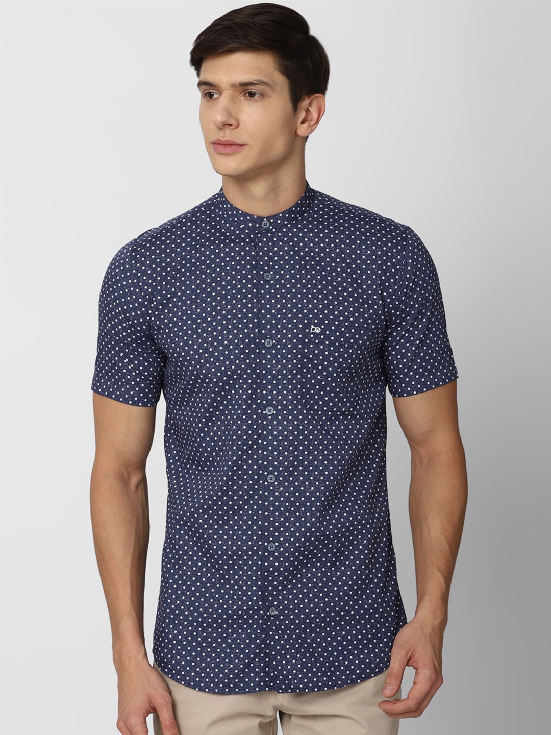

Peter England Casuals Men Navy Blue & White Slim Fit Printed Casual Shirt