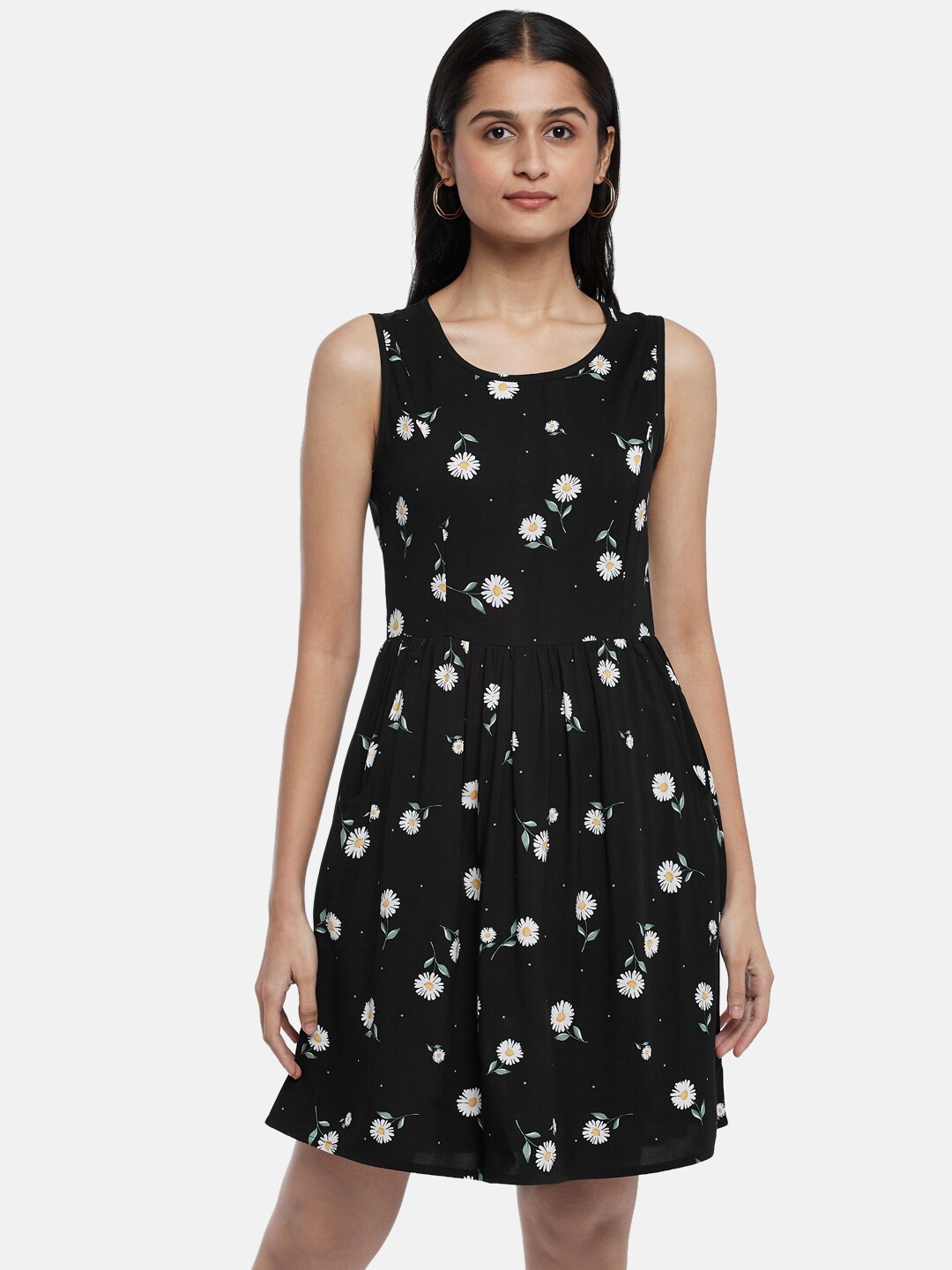 

People Women Black Floral Dress