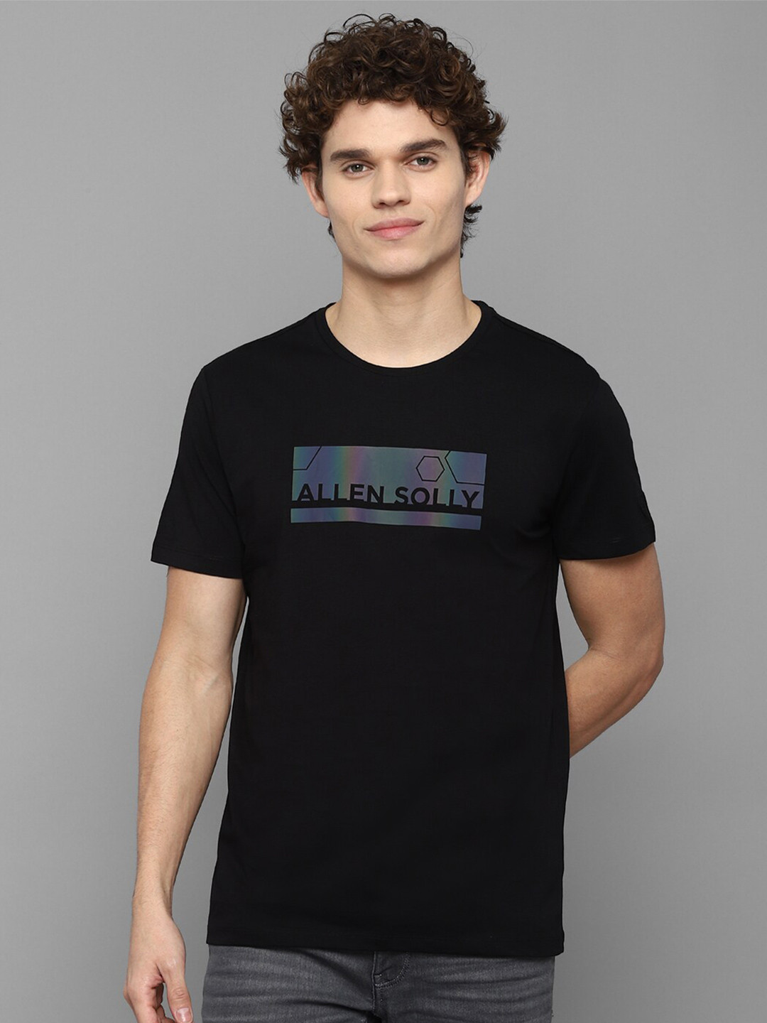 

Allen Solly Men Black & Blue Printed Pure Cotton T-shirt