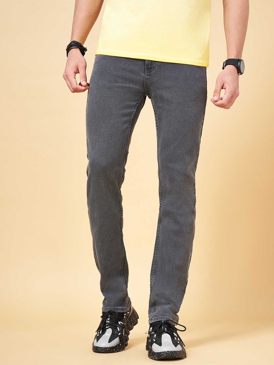 

People Men Grey Relaxed Fit Light Fade Jeans