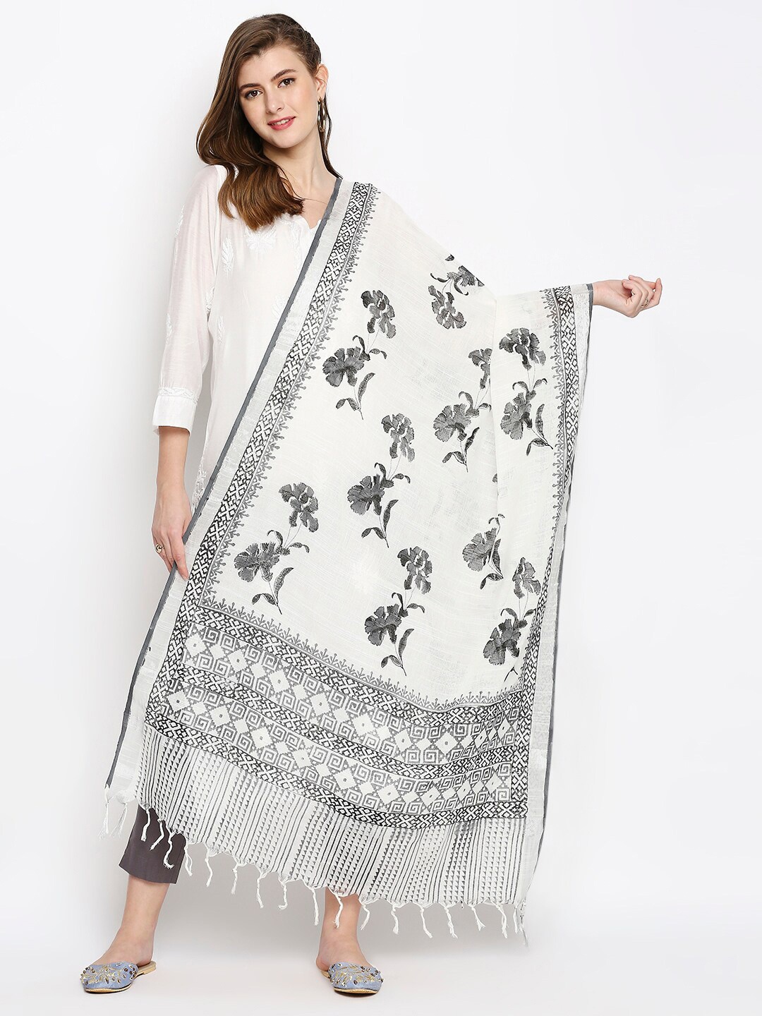 

Dupatta Bazaar White & Black Printed Dupatta