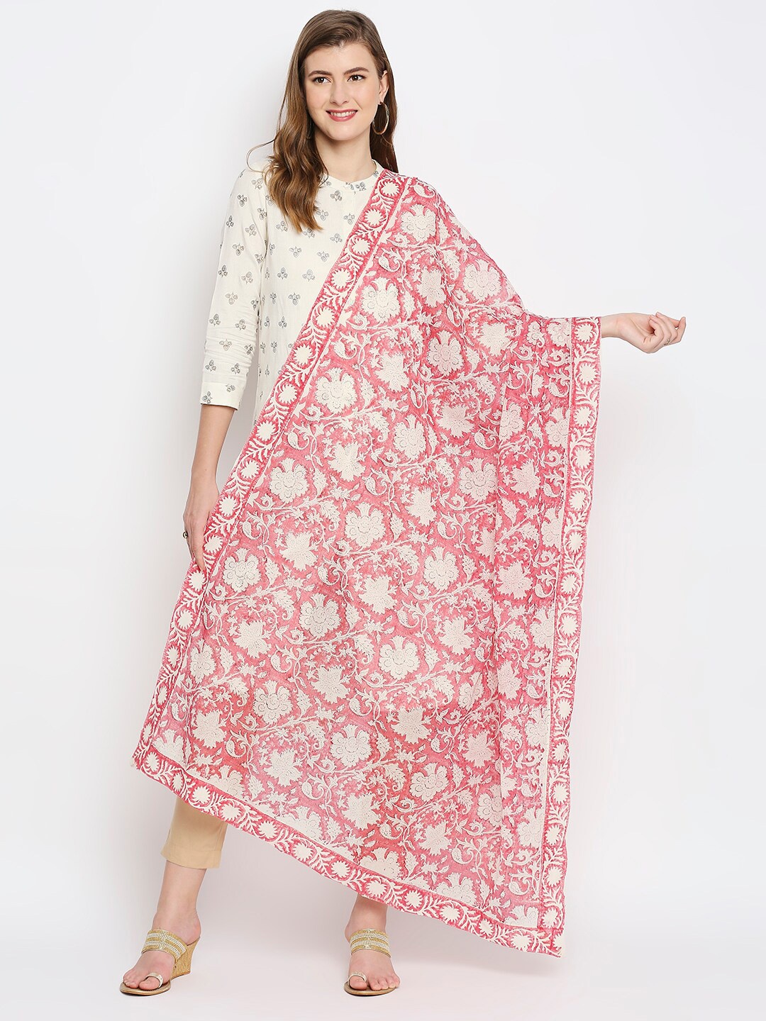 

Dupatta Bazaar Pink & Cream-Coloured Printed Pure Cotton Block Print Dupatta