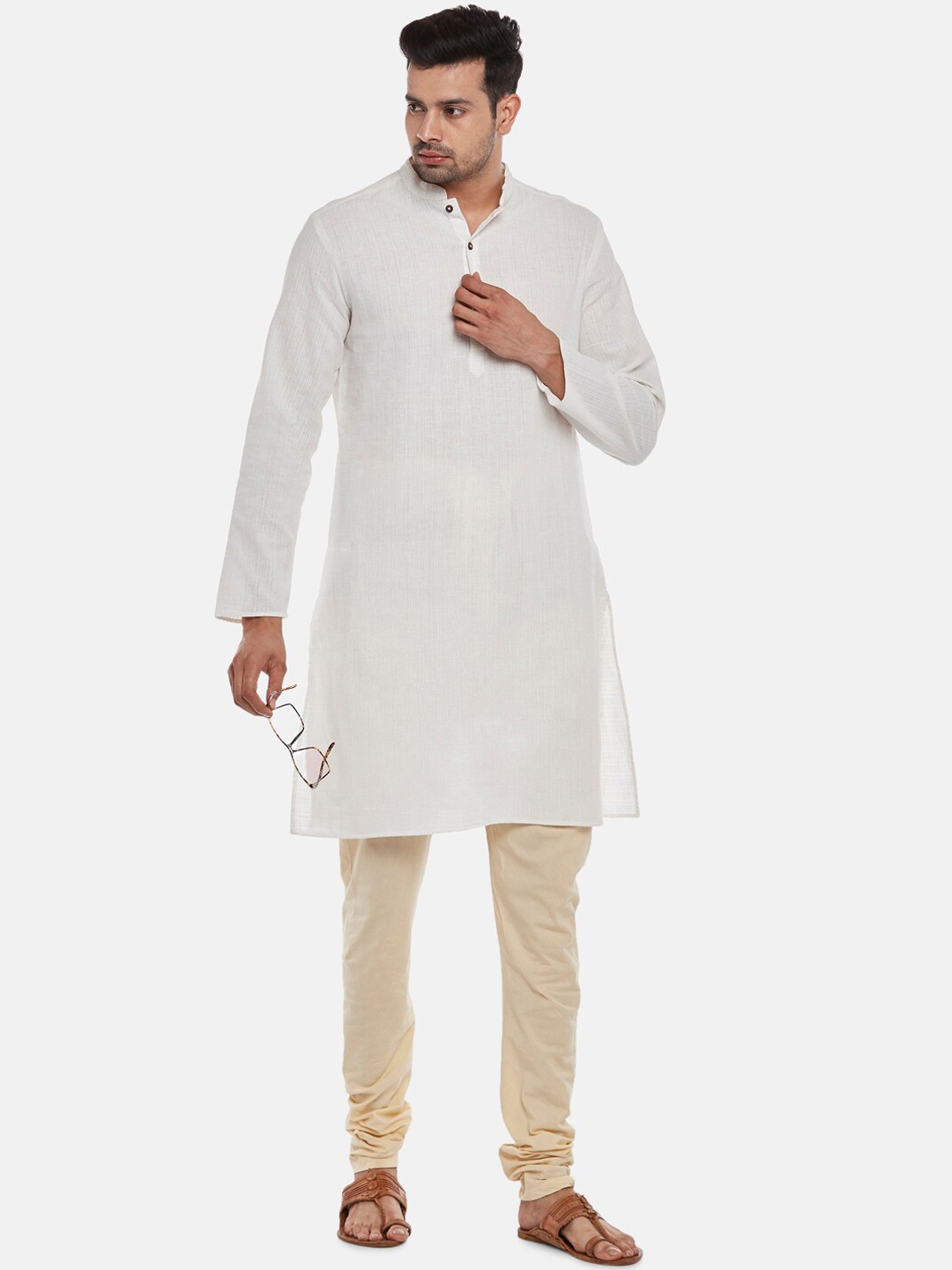 

indus route by Pantaloons Men Off White Dobby Kurta