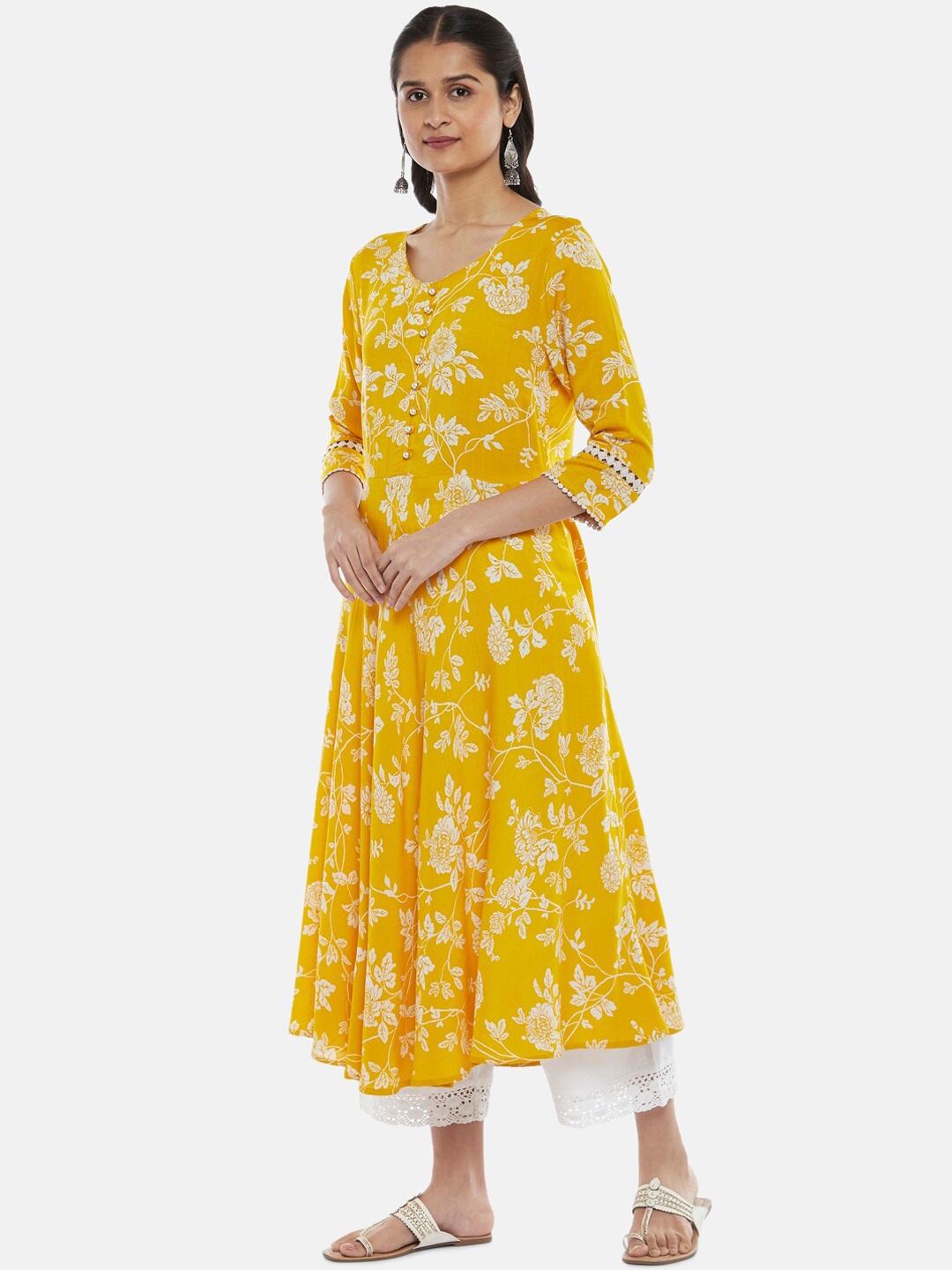 

RANGMANCH BY PANTALOONS Women Yellow Floral Printed Anarkali Kurta