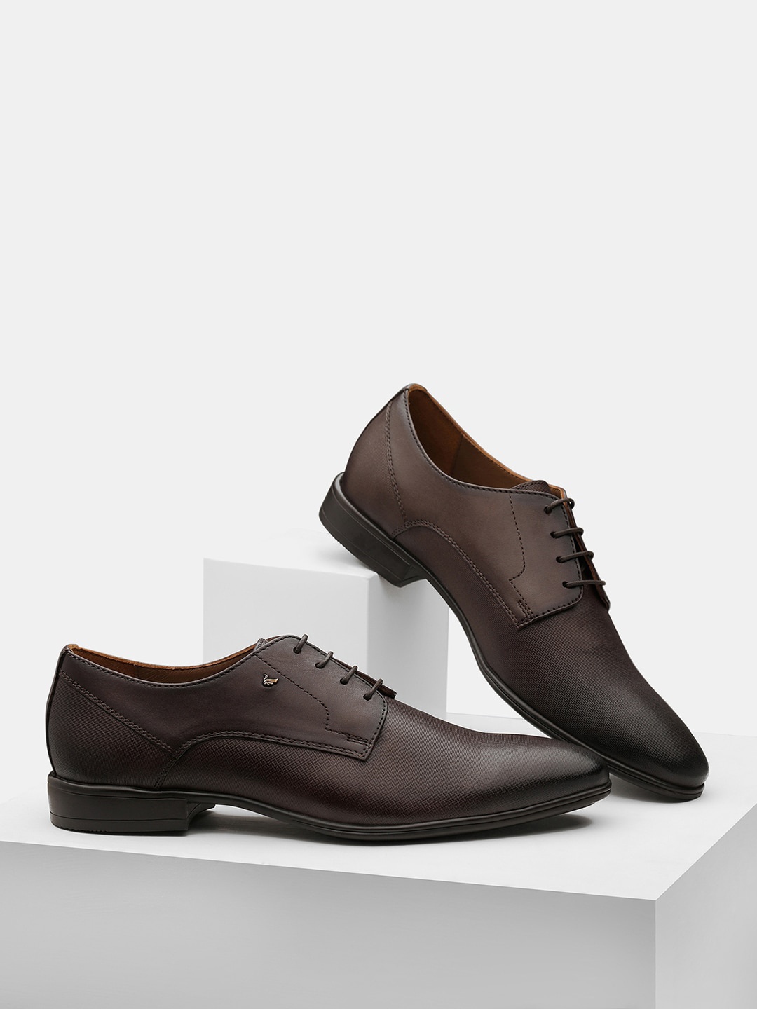 

Blackberrys Men Brown Solid Formal Derbys