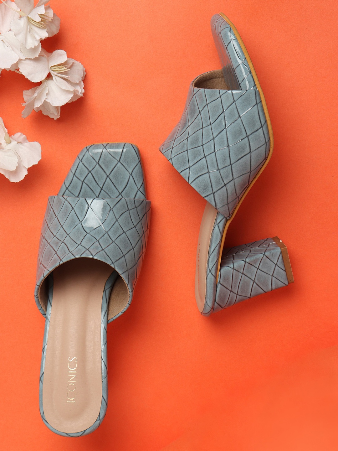 

ICONICS Blue Printed Flatform Mules with Bows
