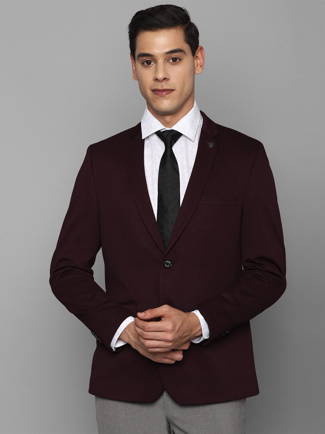 

Allen Solly Men Maroon Self-Design Slim-Fit Single-Breasted Formal Blazer