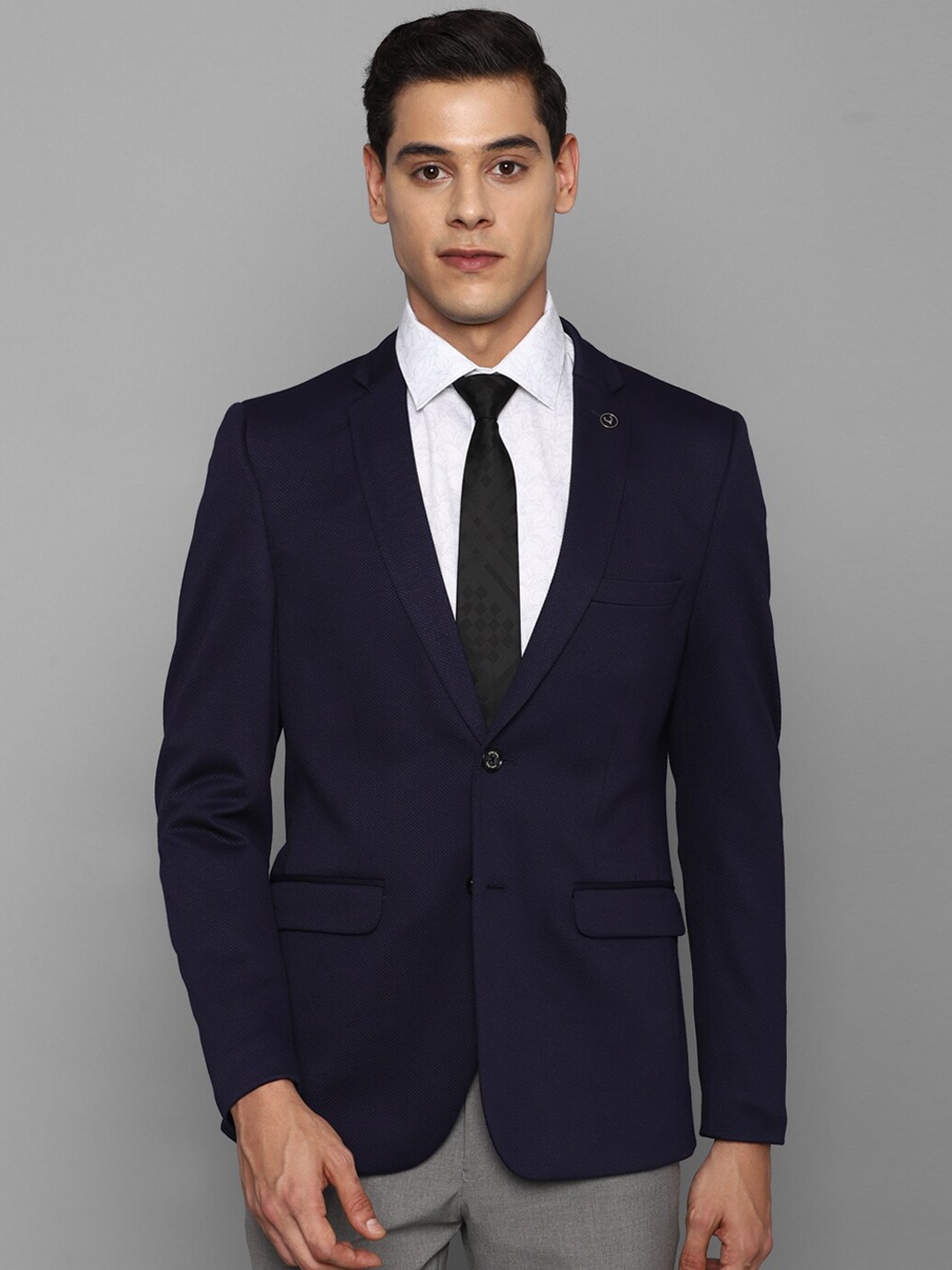 

Allen Solly Men Navy Blue Solid Slim-Fit Single-Breasted Formal Blazer