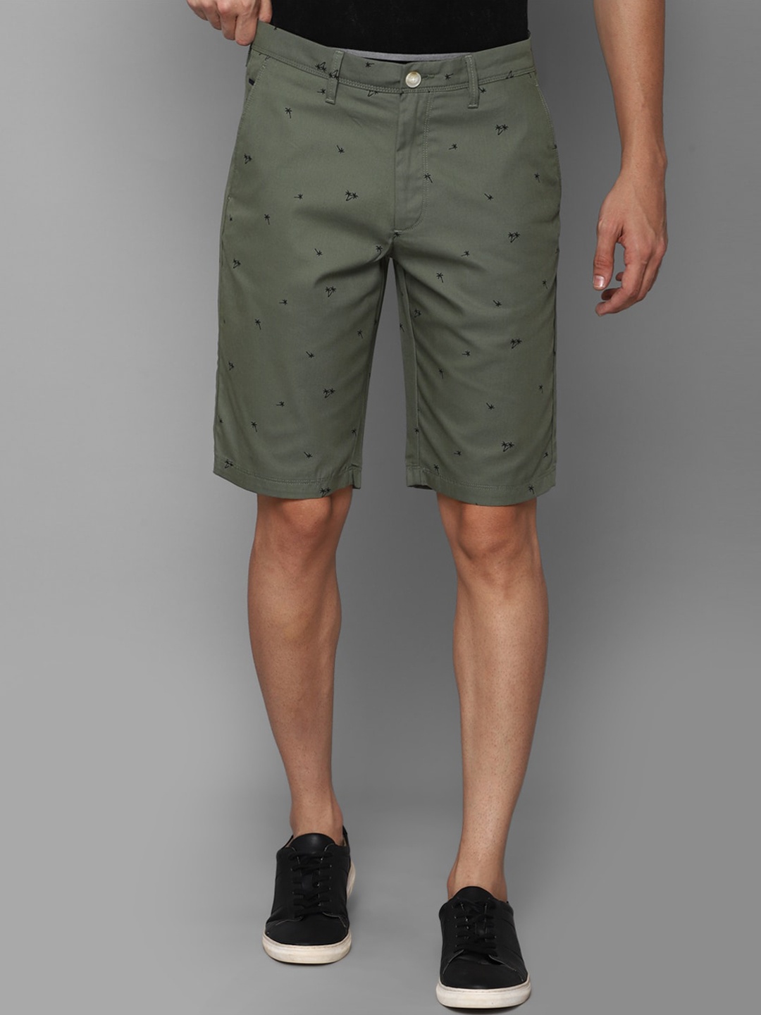 

Allen Solly Men Olive Green Printed Shorts