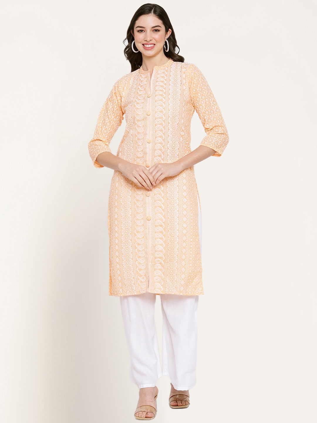 

Miaz Lifestyle Women Peach-Coloured Floral Embroidered Chikankari Kurta
