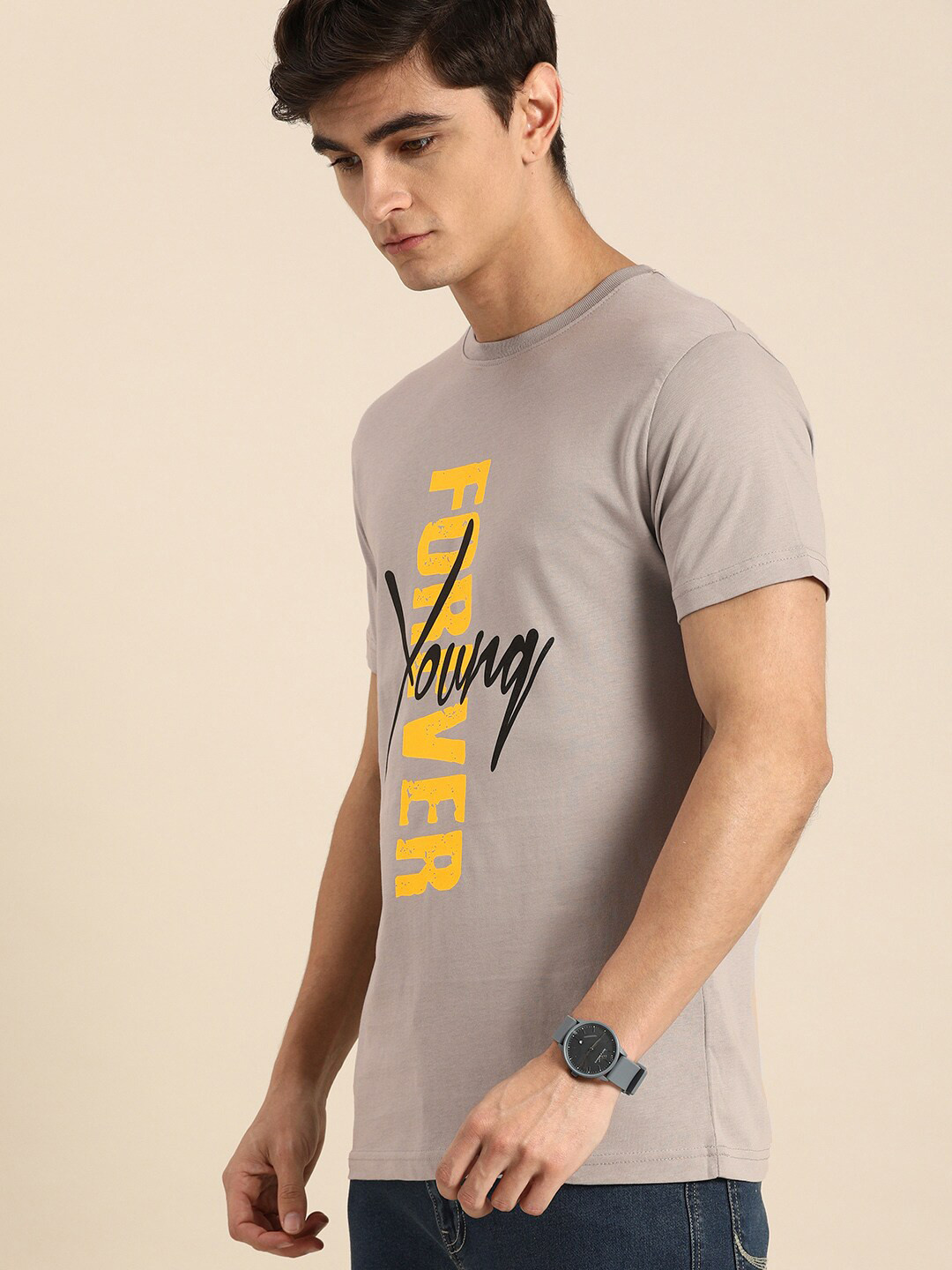 

Bewakoof Men Grey Typography Printed Pure Cotton T-shirt