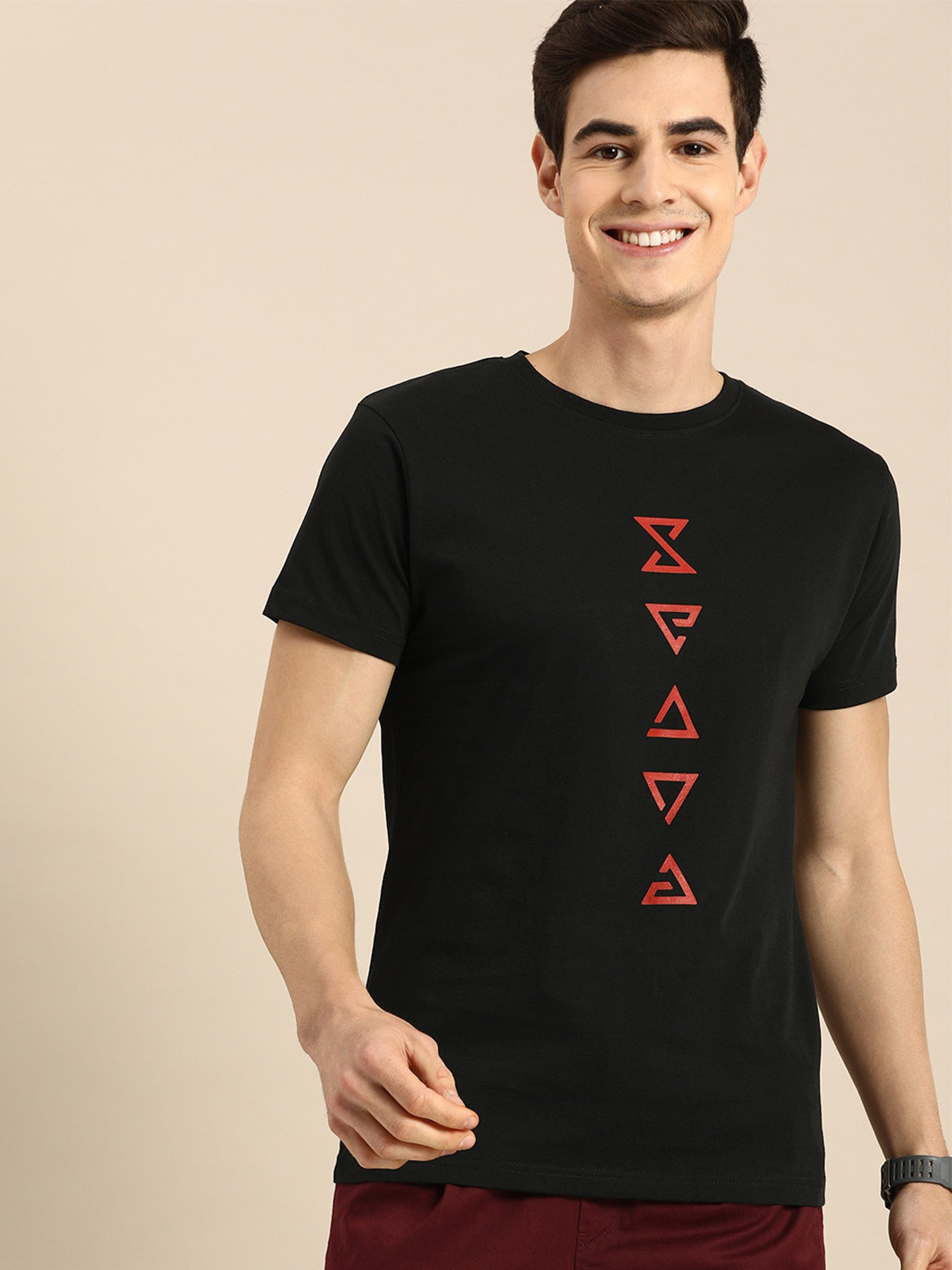 

Bewakoof Men Black & Red Printed Pure Cotton T-shirt