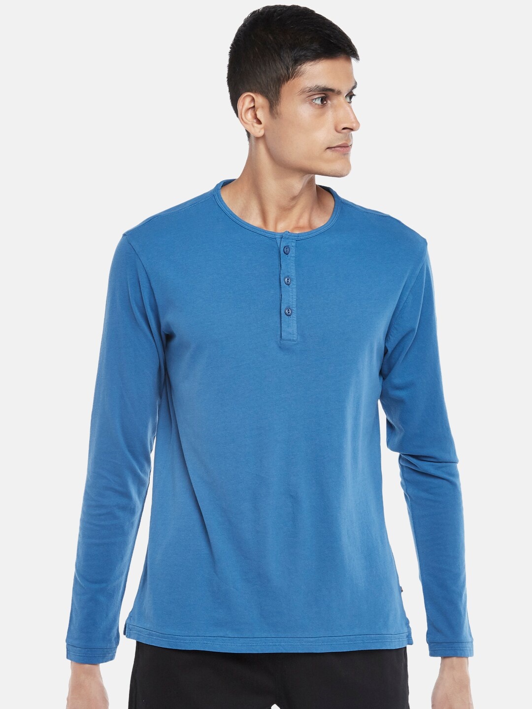 

Urban Ranger by pantaloons Men Blue Henley Neck Slim Fit T-shirt