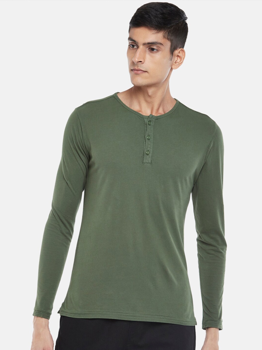 

Urban Ranger by pantaloons Men Olive Green Henley Neck Slim Fit T-shirt