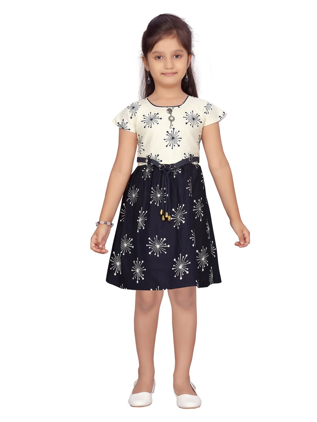

Aarika White & Black Floral Dress