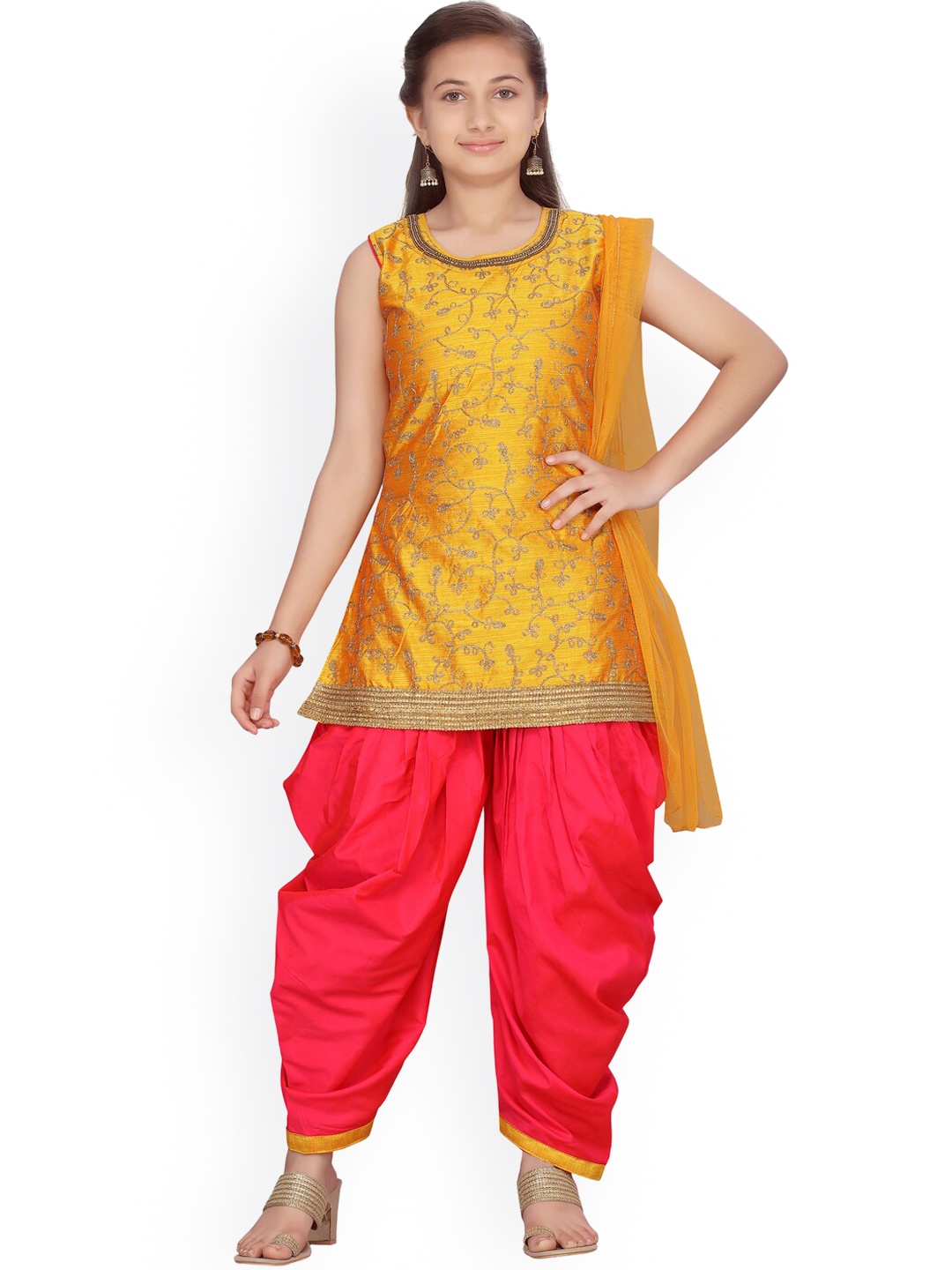 

Aarika Girls Yellow Ethnic Motifs Printed Pure Silk Kurta with Patiala & With Dupatta