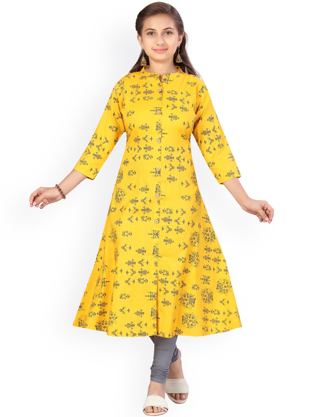 

Aarika Girls Yellow Ethnic Motifs Printed Kurta