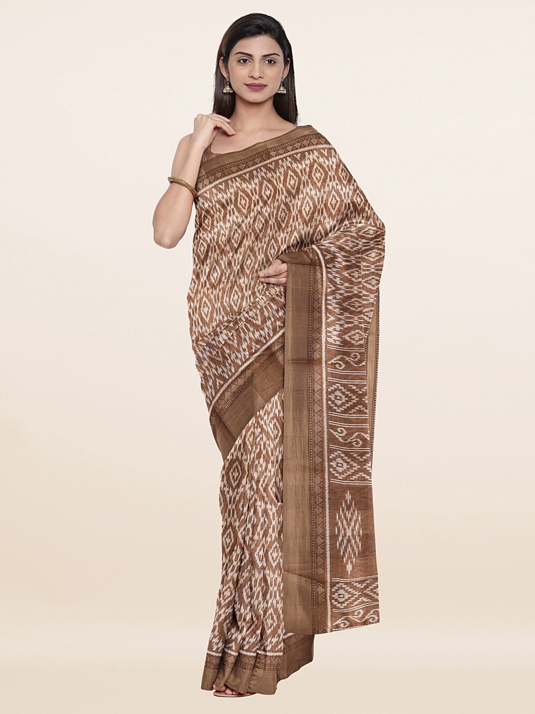 

Pothys Brown & White Abstract Printed Cotton Blend Saree