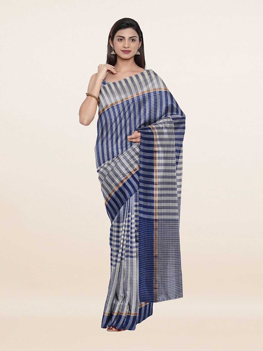 

Pothys Blue & White Checked Pure Cotton Saree