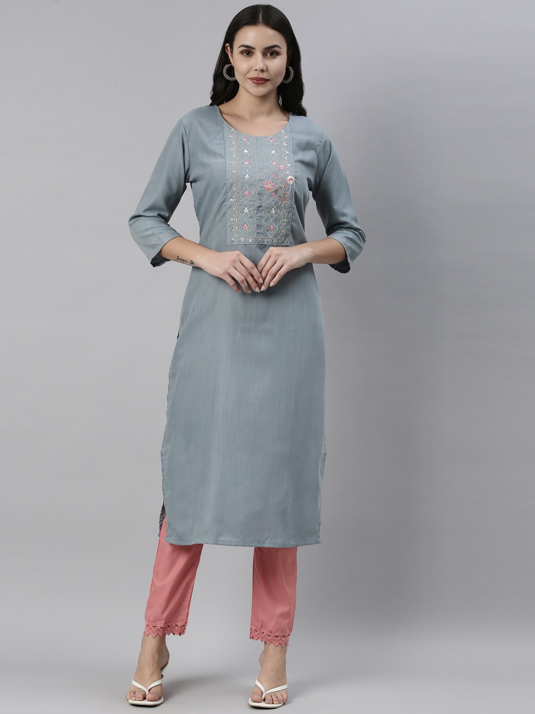 

Pashmoda Women Grey & Rose Floral Yoke Design Thread Work Kurta with Trousers