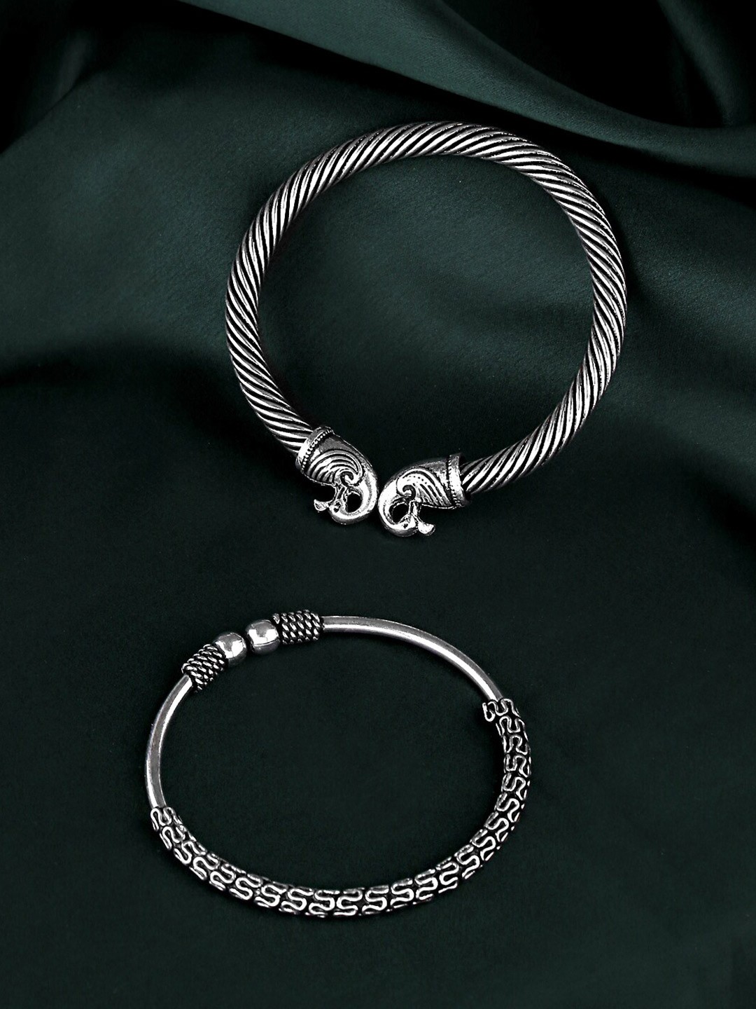 

Yellow Chimes Set of 2 Silver-Toned Oxidised Bangle Bracelet