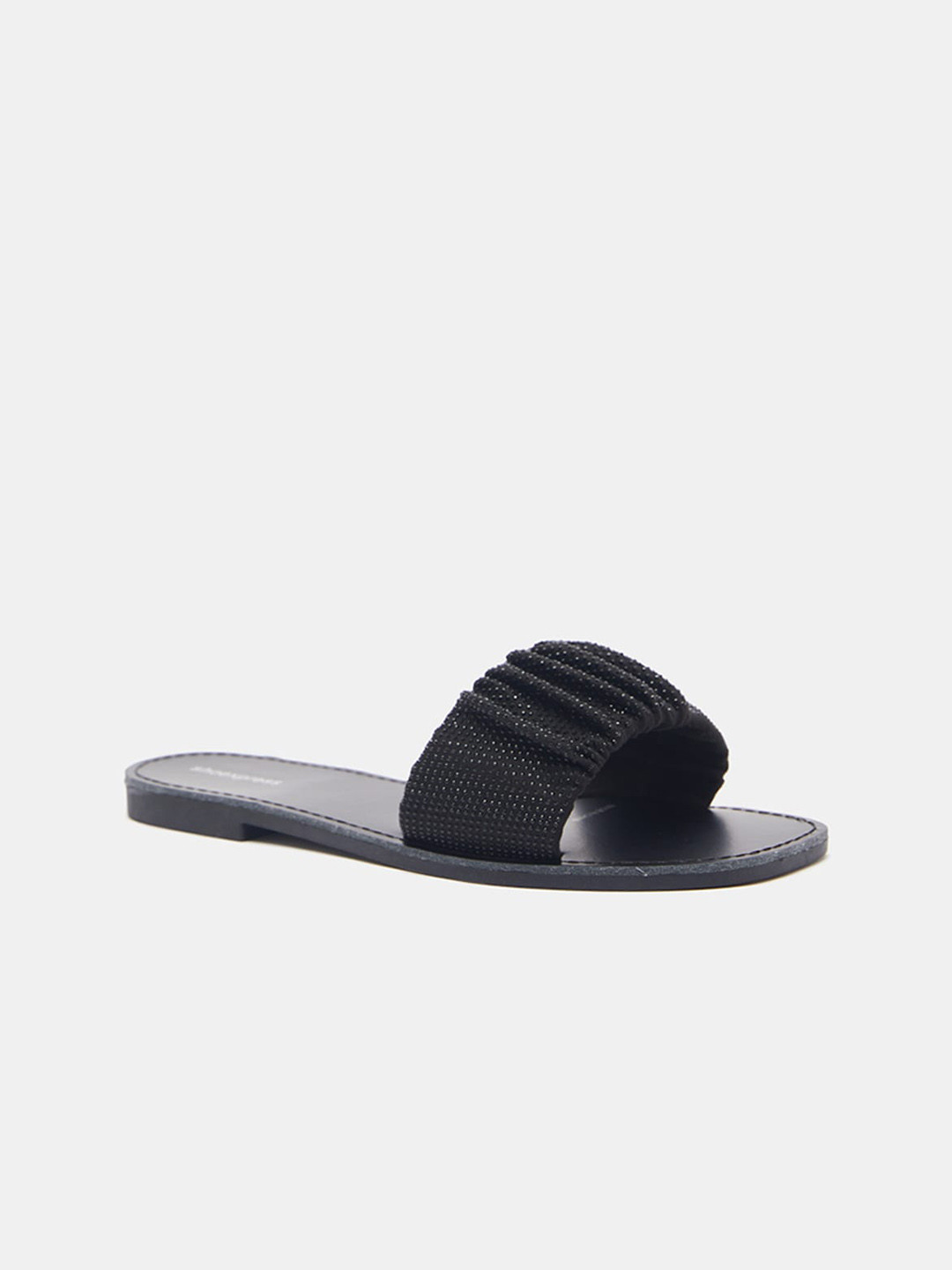 

shoexpress Women Black Textured Open Toe Flats