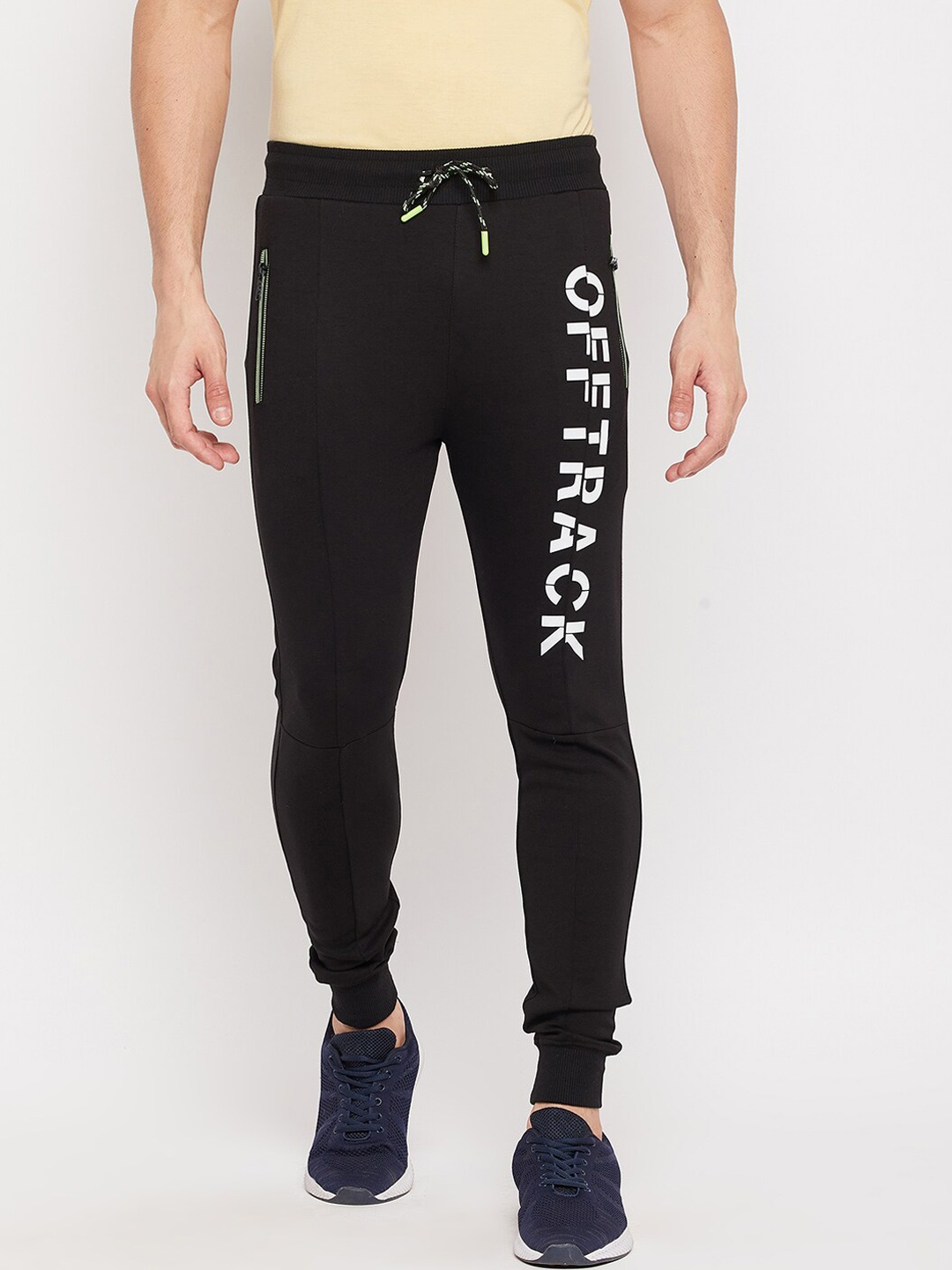 

Duke Men Black Solid Slim-Fit Joggers