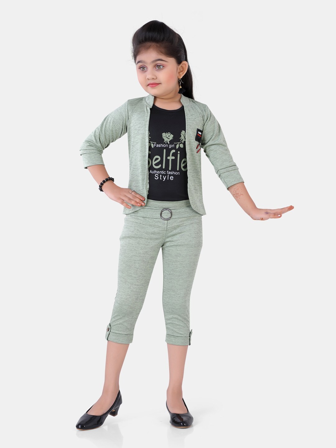 

POPLINS Girls Green & Black Printed Top with Capris