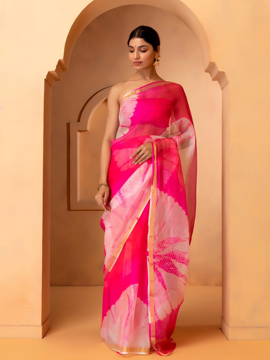 

Geroo Jaipur Pink & White Bandhani Pure Silk Bandhani Saree