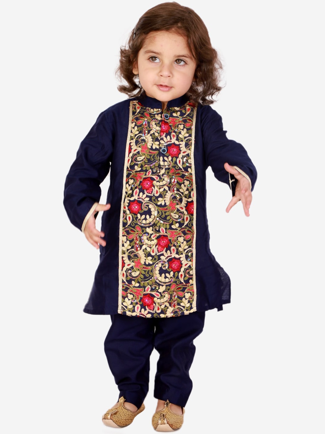 

KID1 Boys Navy Blue Floral Embroidered Kurta Set
