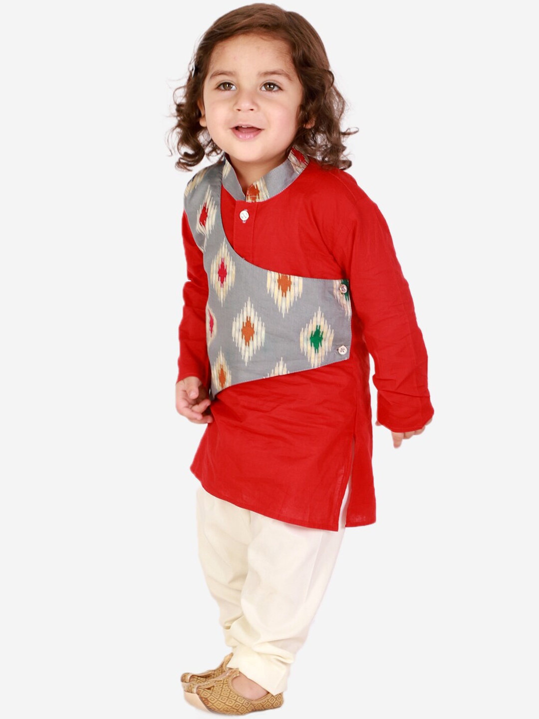 

KID1 Boys Grey & Red Abstract Printed Pure Cotton Kurta Set