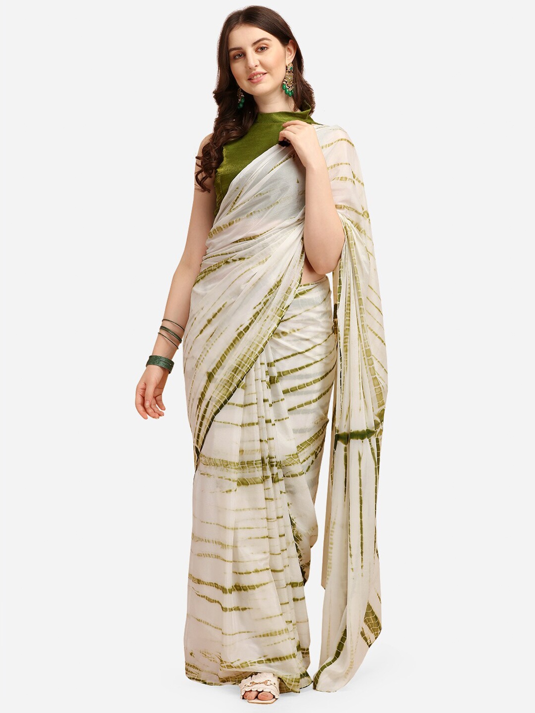 

Sangria Cream-Coloured & Green Tie and Dye Saree