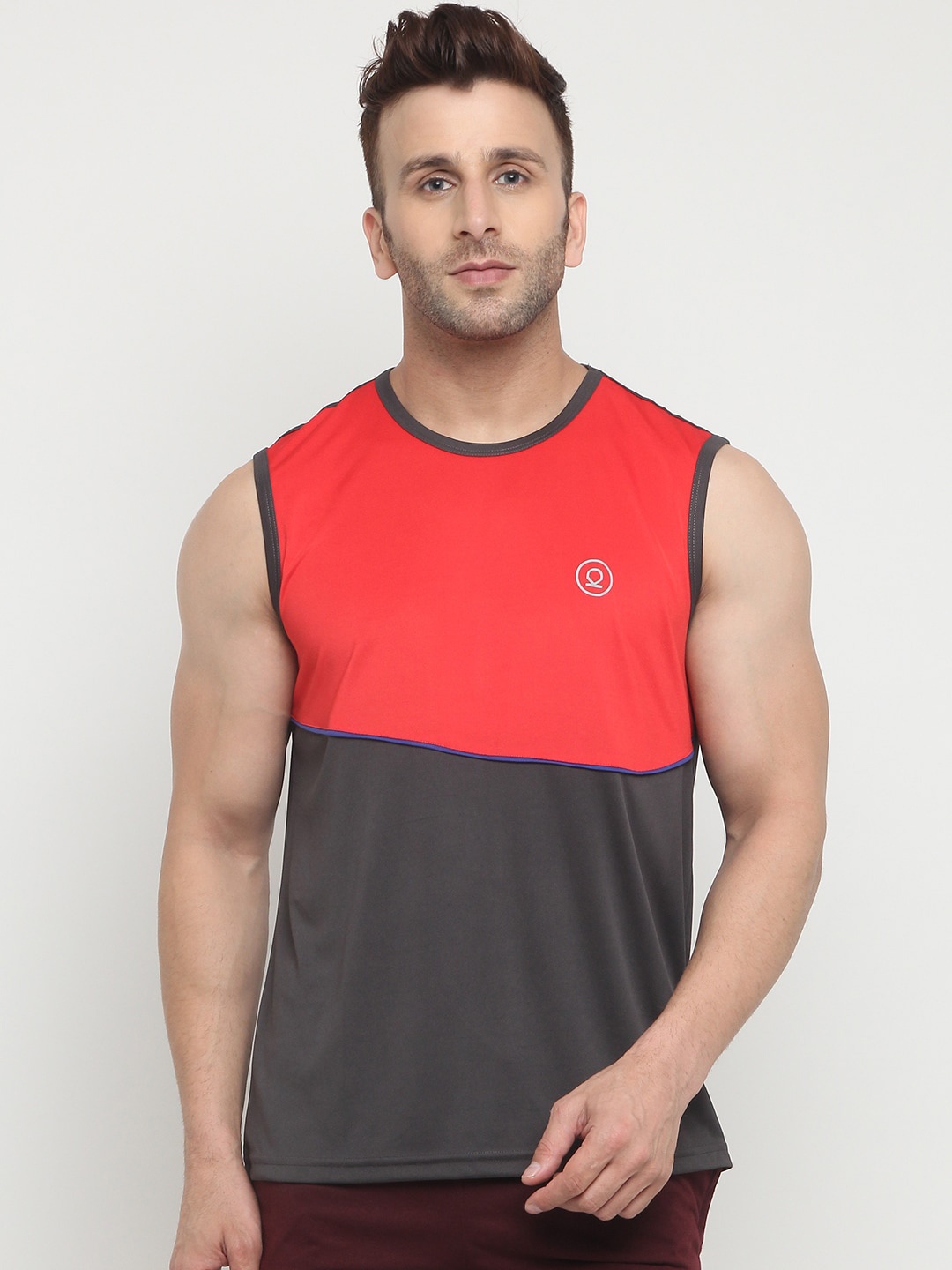 

Chkokko Men Red & Charcoal Colourblocked Sleeveless Sports T-shirt