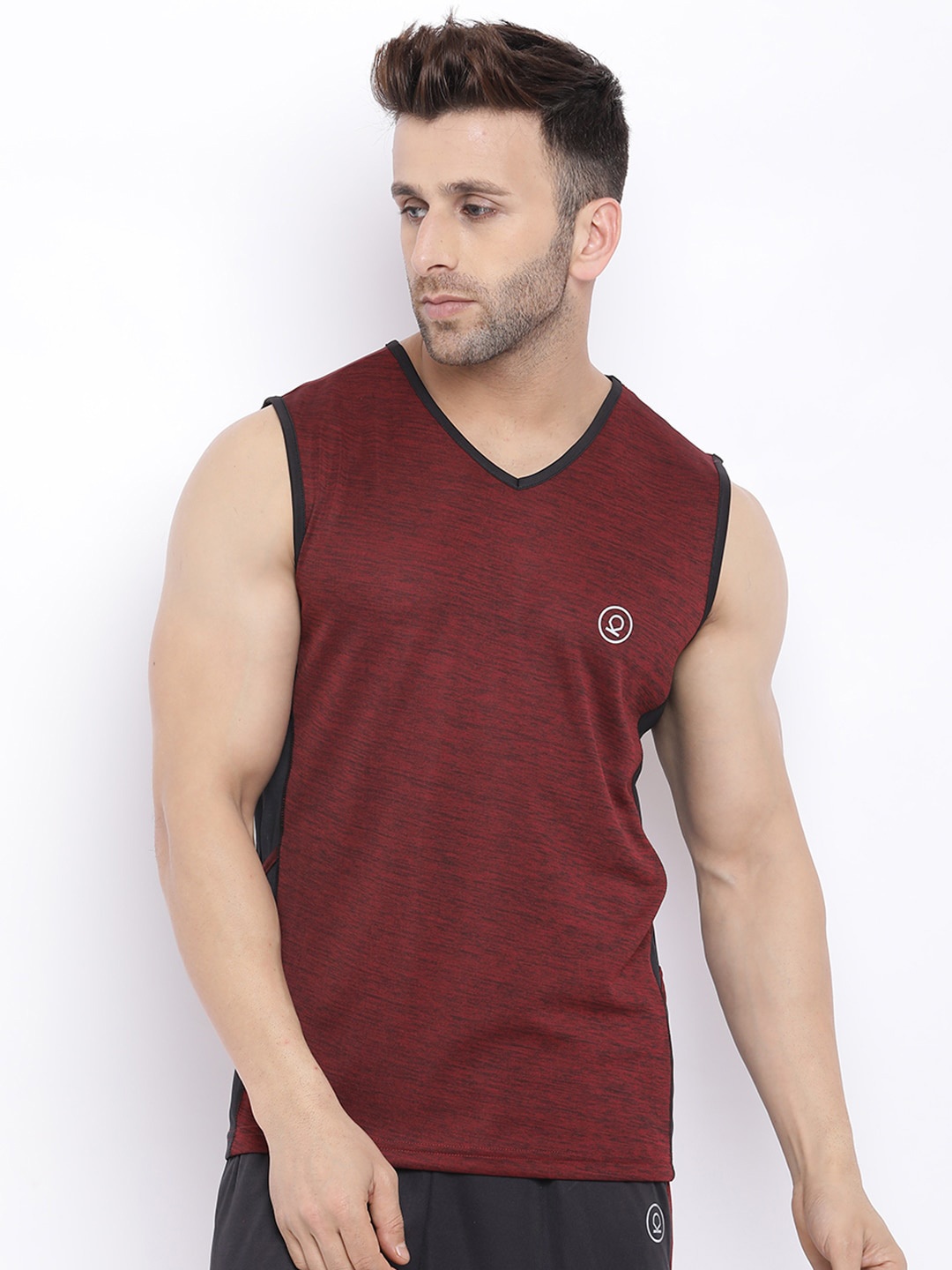 

Chkokko Men Maroon V-Neck T-shirt