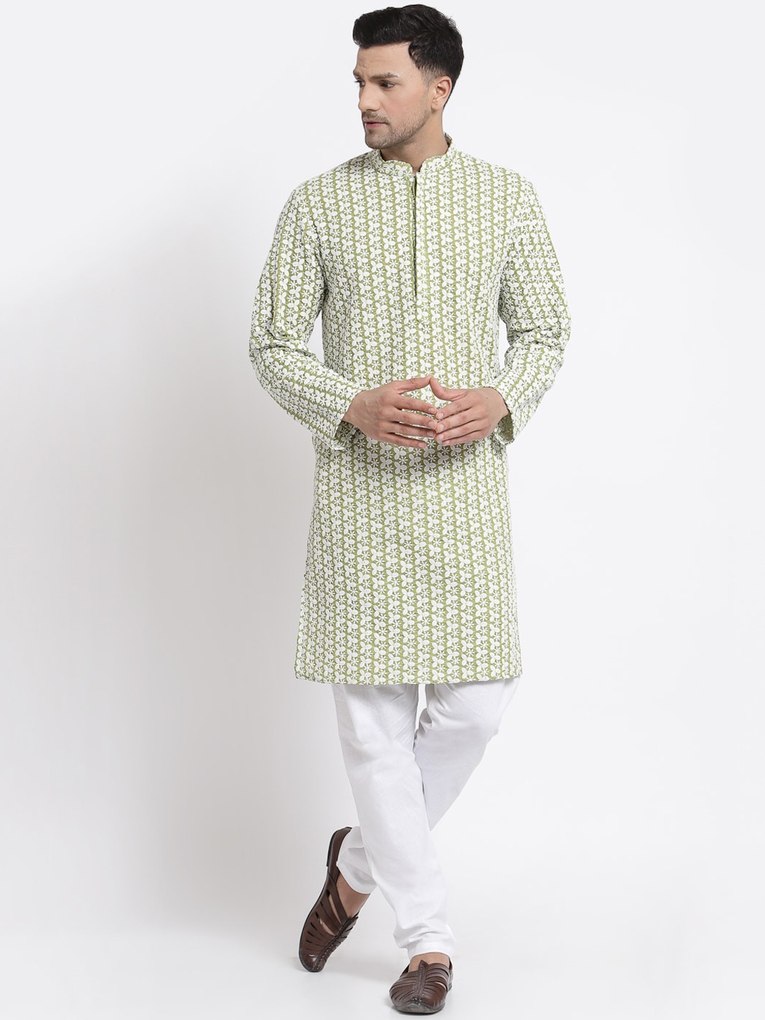 

MOHANLAL SONS Men Green Ethnic Motifs Embroidered Pure Cotton Kurta with Pyjamas